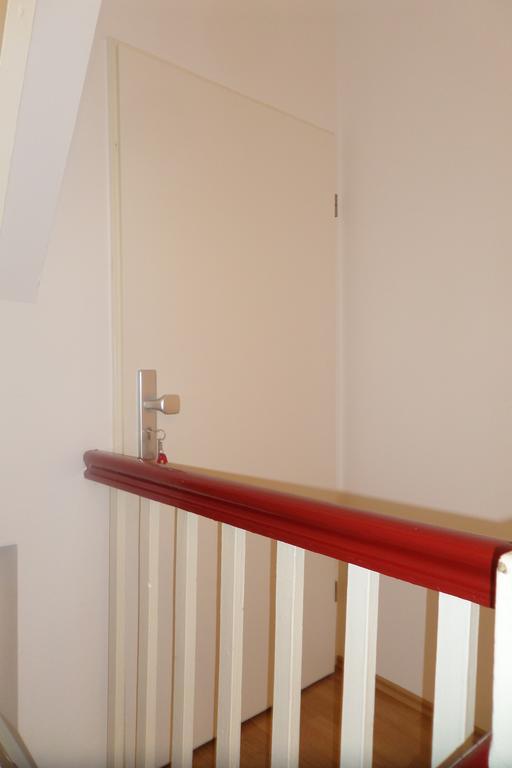 Flughafenapartement Sky View *